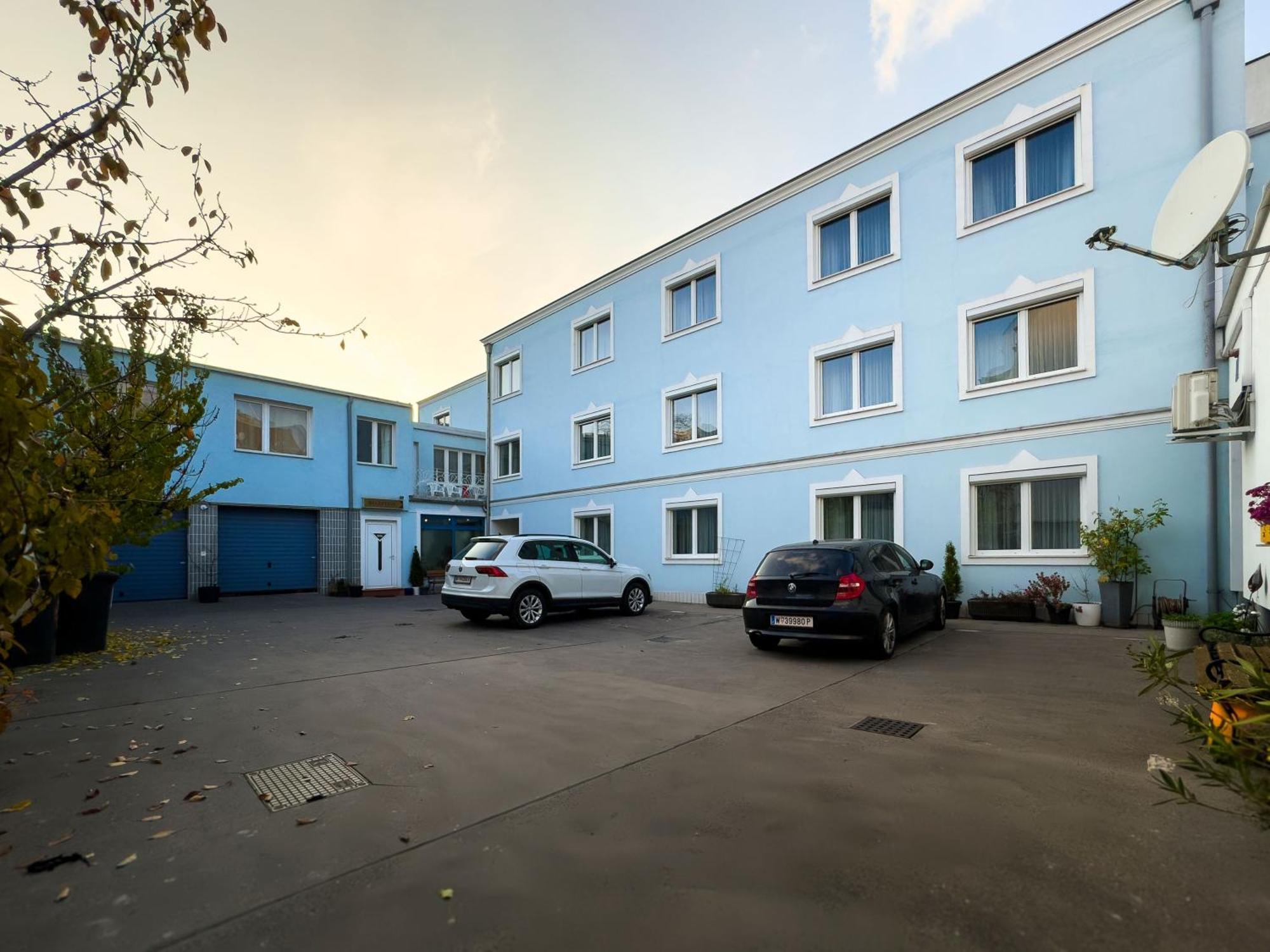 Pension Erlaa Wenen Buitenkant foto